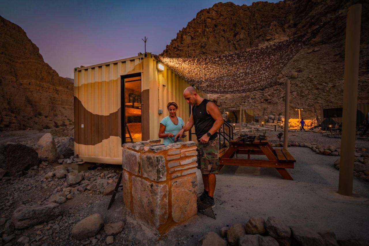 Bear Grylls Explorers Camp ラアス・アル・ハイマ エクステリア 写真